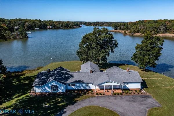 $3,499,999 | 585 Whitehall Road, Montross, VA 22520