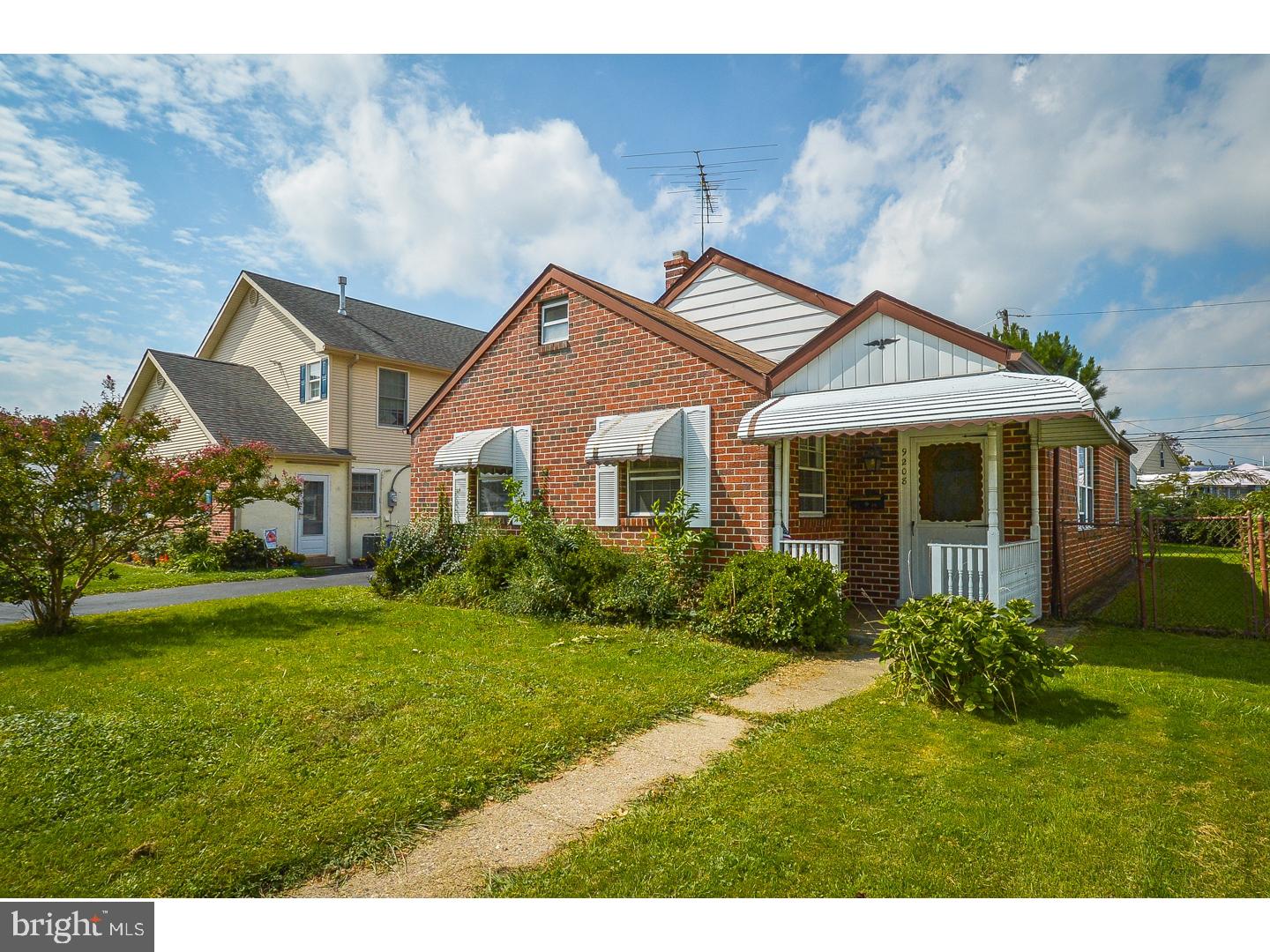 9208 Annapolis Road Philadelphia, PA 19114 - Photo 1 of 17 Gallery Image 1