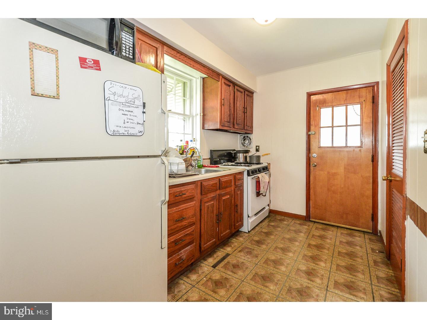 9208 Annapolis Road Philadelphia, PA 19114 - Photo 6 of 17 Gallery Image 6