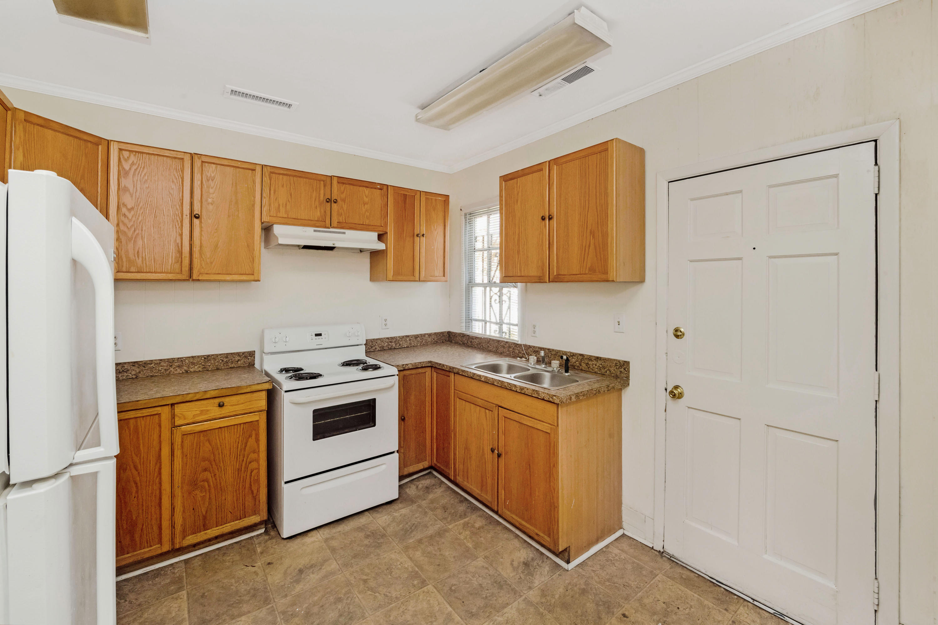 12 Magazine Street Charleston, SC 29401 - Photo 14 of 22 12 Magazine_Low Res-9