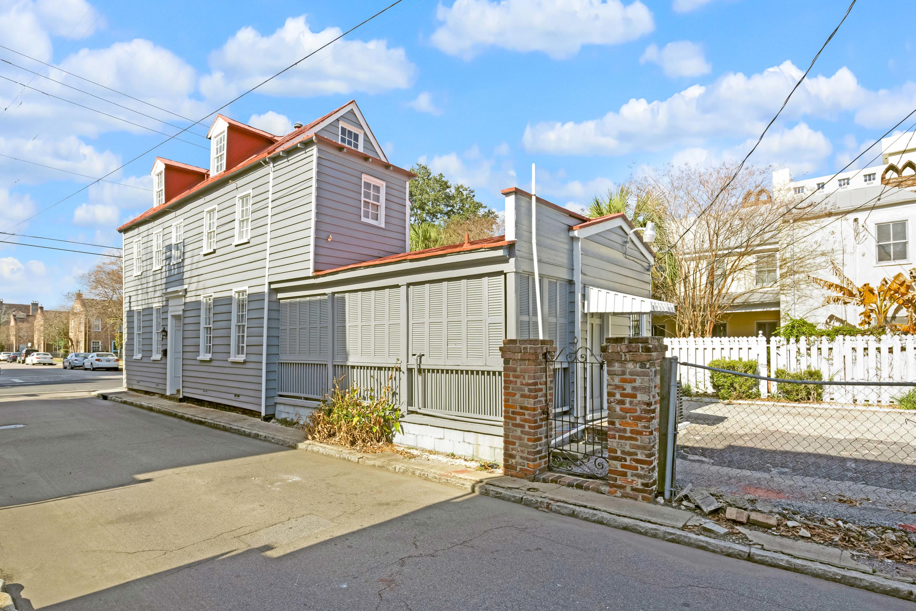 12 Magazine Street Charleston, SC 29401 - Photo 17 of 22 12 Magazine_Low Res-5