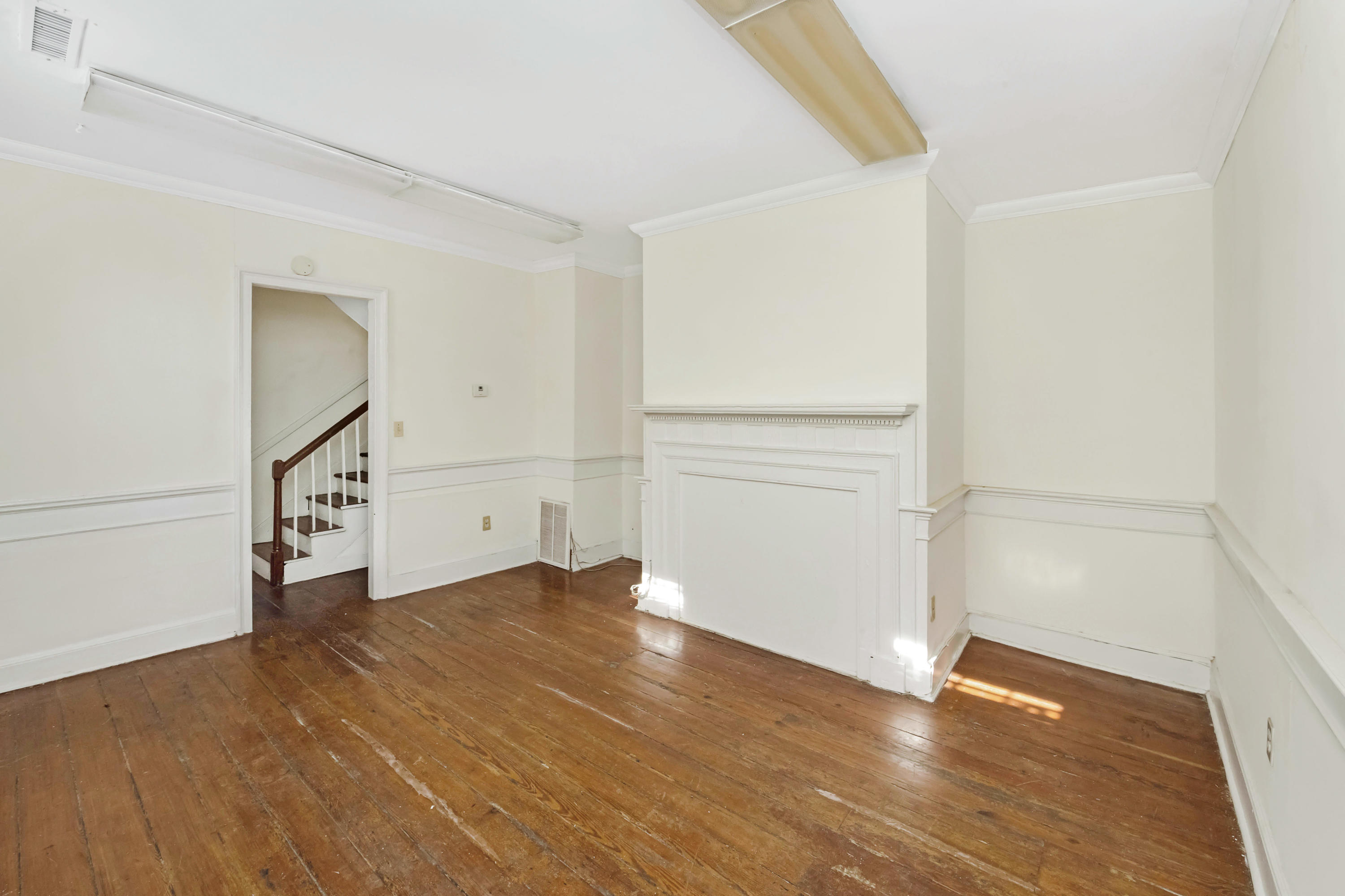 12 Magazine Street Charleston, SC 29401 - Photo 8 of 22 12 Magazine_Low Res-10