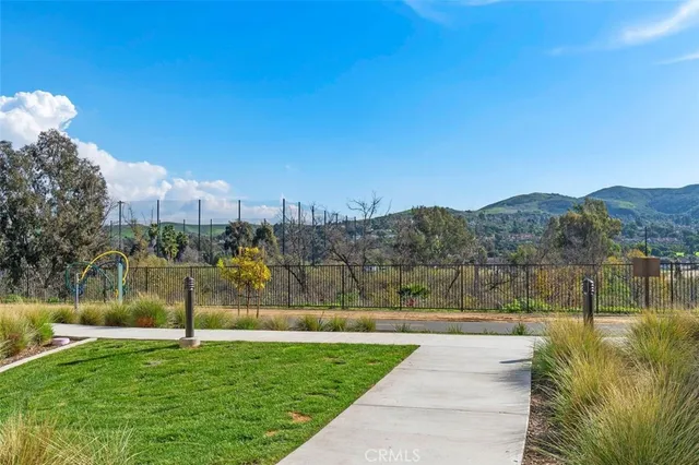 $1,099,000 | 32078 Paseo Vibrantre, San Juan Capistrano, CA 92675