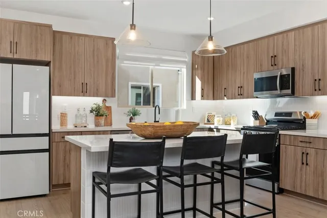 $1,099,000 | 32078 Paseo Vibrantre, San Juan Capistrano, CA 92675