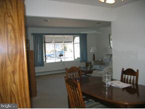 16 Oakfield Road Toms River, NJ 08757 - Photo 3 of 9