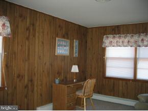 16 Oakfield Road Toms River, NJ 08757 - Photo 7 of 9