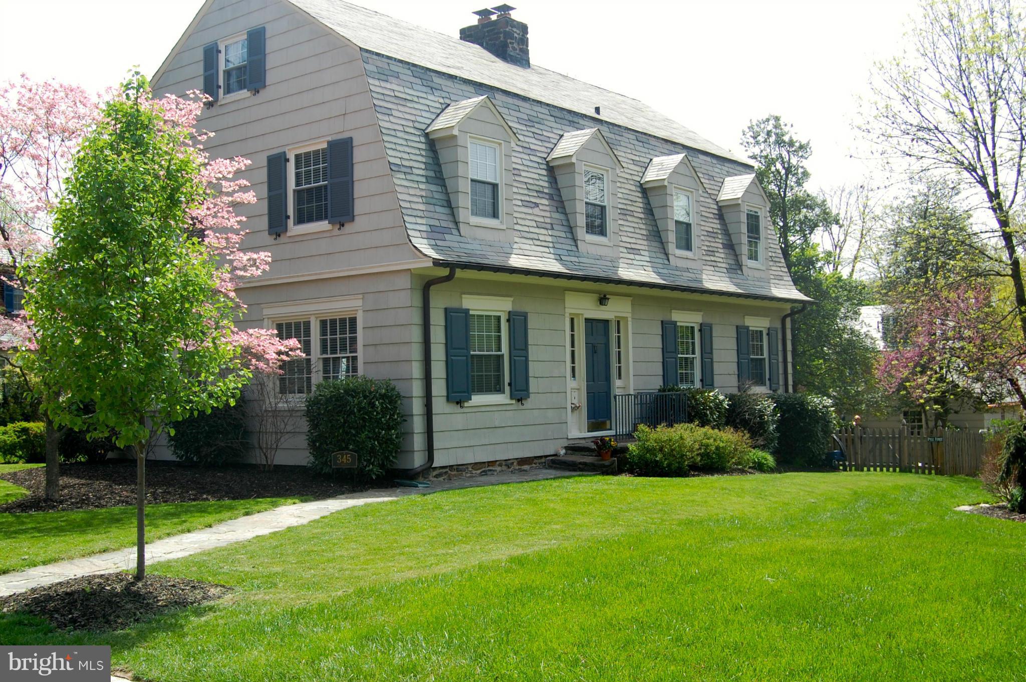 345 Tunbridge Road Baltimore, MD 21212 - Photo 1 of 30 a front view of a house with a garden