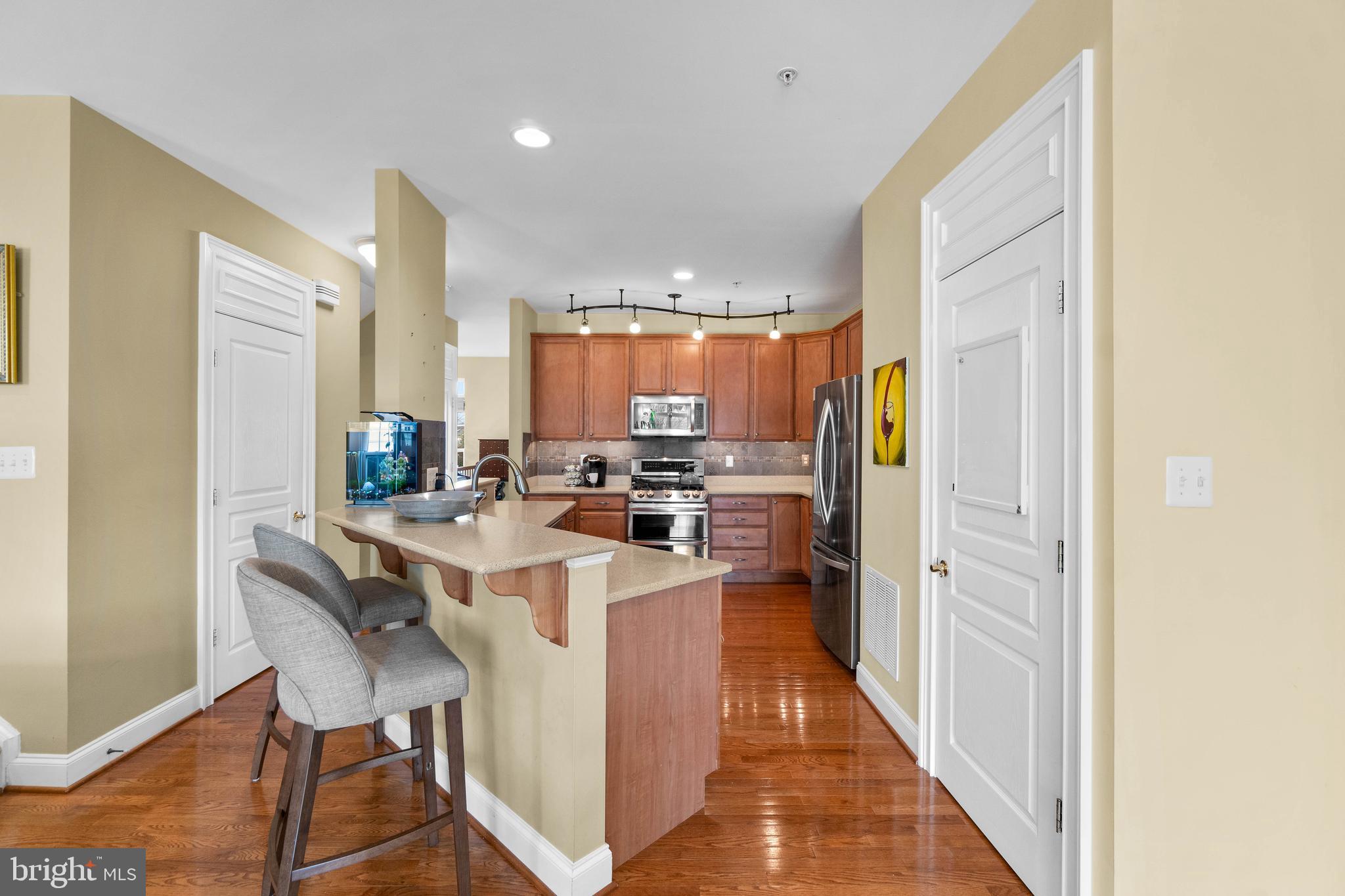 8022 Four Quarter Road Ellicott City, MD 21043 - Photo 16 of 36 Kitchen
