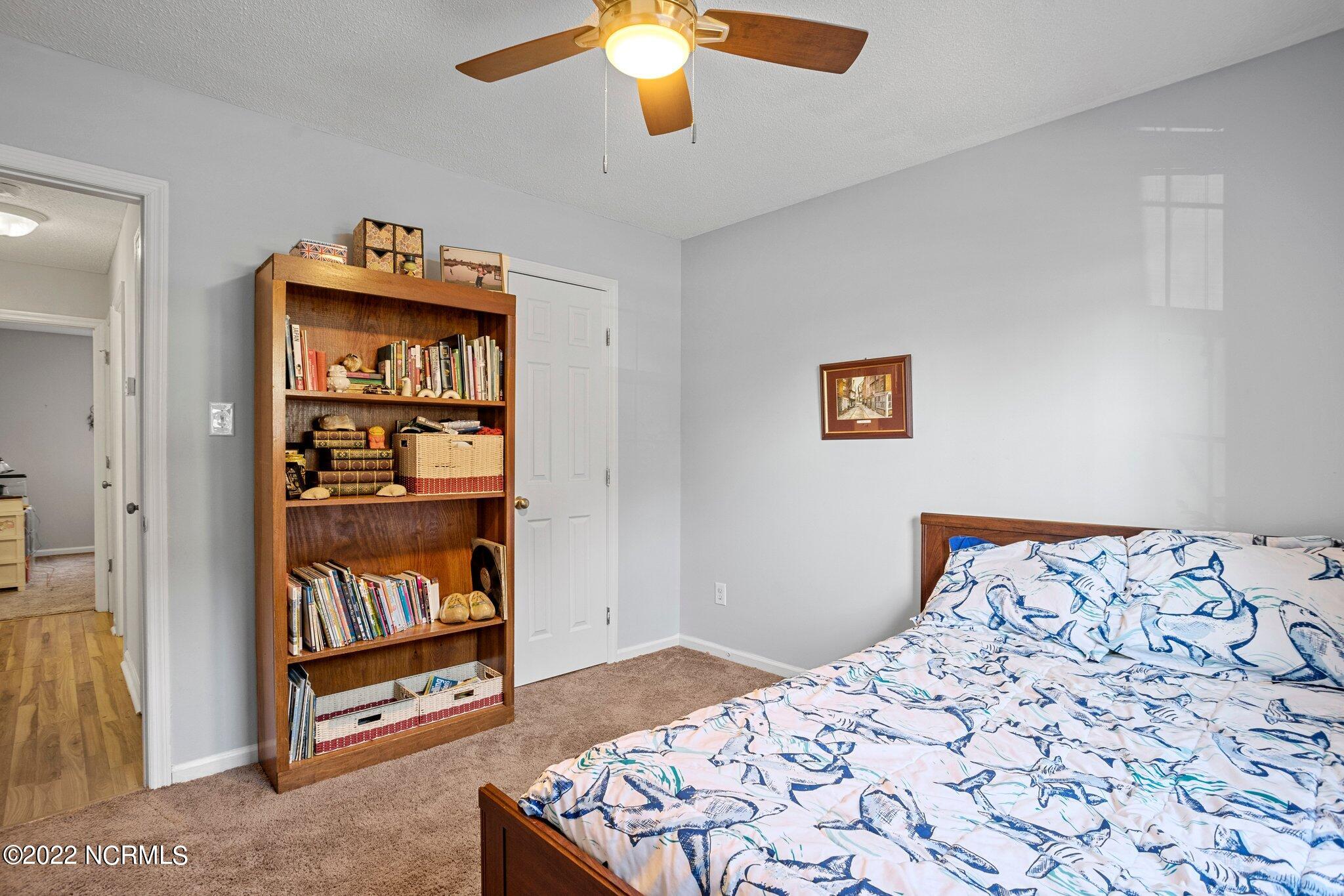 3049 Foxhorn Road Jacksonville, NC 28546 - Photo 17 of 36 26-web-or-mls-DSC01537