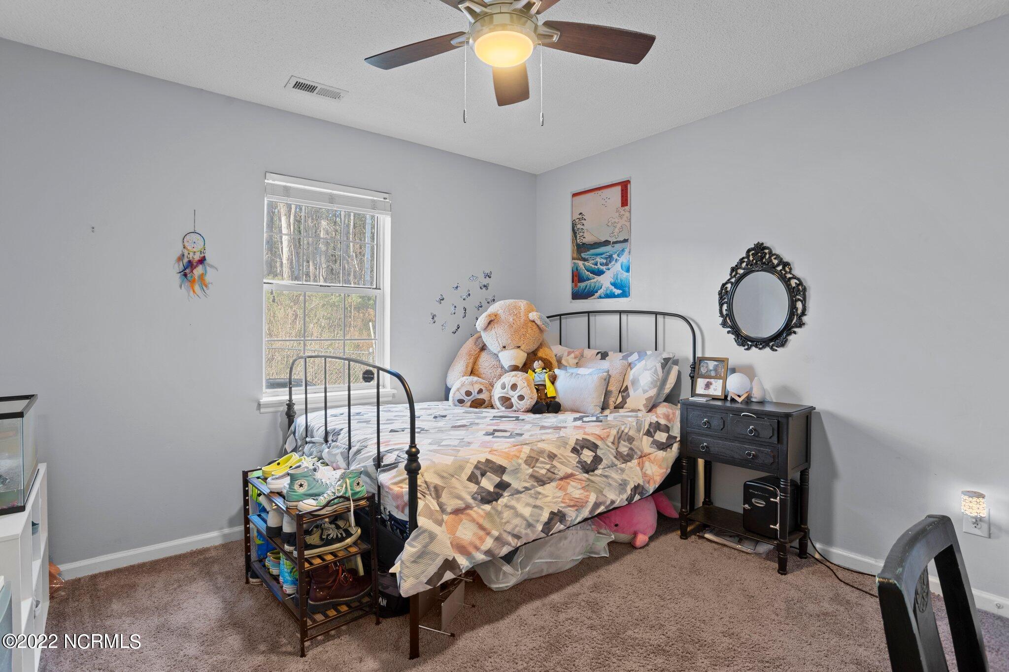3049 Foxhorn Road Jacksonville, NC 28546 - Photo 19 of 36 22-web-or-mls-DSC01519