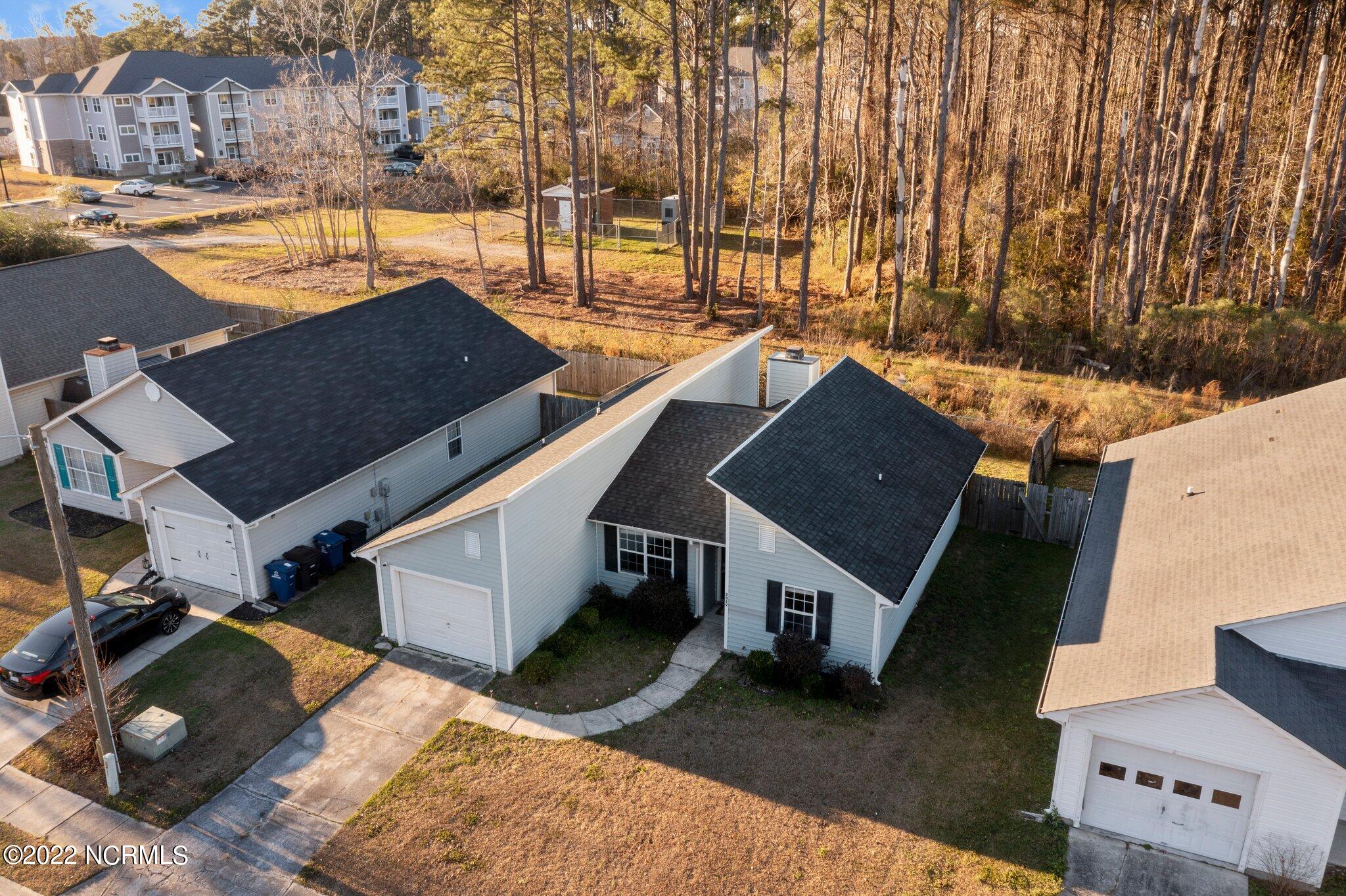 3049 Foxhorn Road Jacksonville, NC 28546 - Photo 4 of 36 9-web-or-mls-DJI_0435