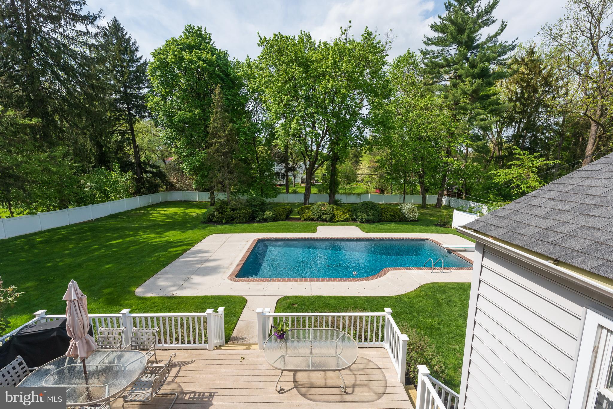 169 Sullivan Road Wayne, PA 19087 - Photo 3 of 30