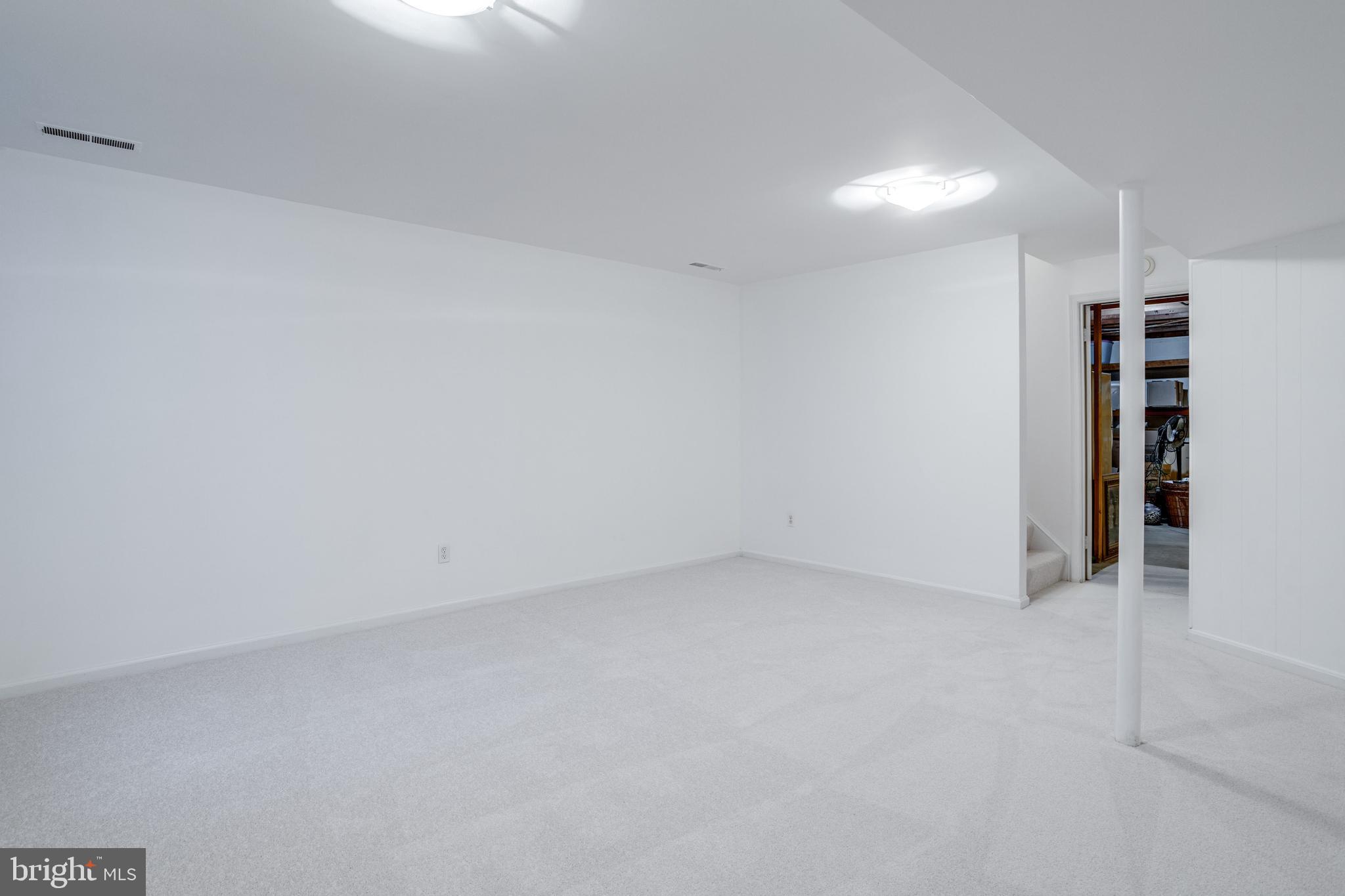 8623 Pappas Way Annandale, VA 22003 - Photo 31 of 51