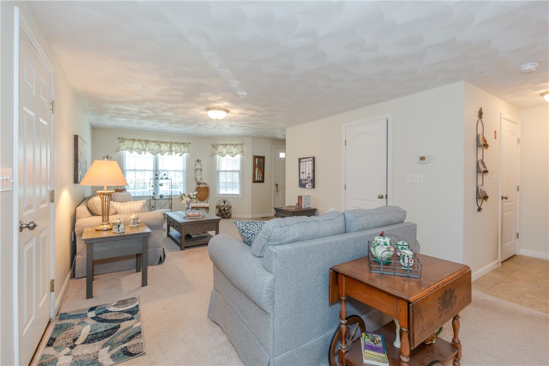 136 Jefferson Road Burrillville, RI 02830 - Photo 11 of 36