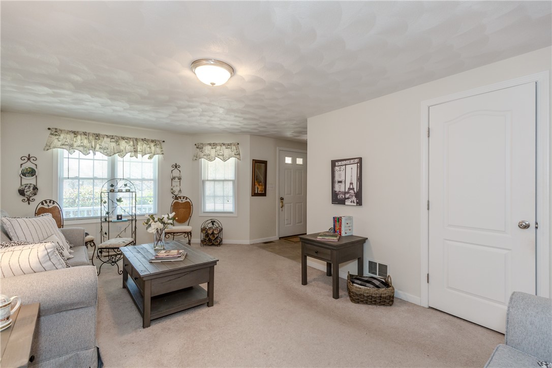 136 Jefferson Road Burrillville, RI 02830 - Photo 13 of 36