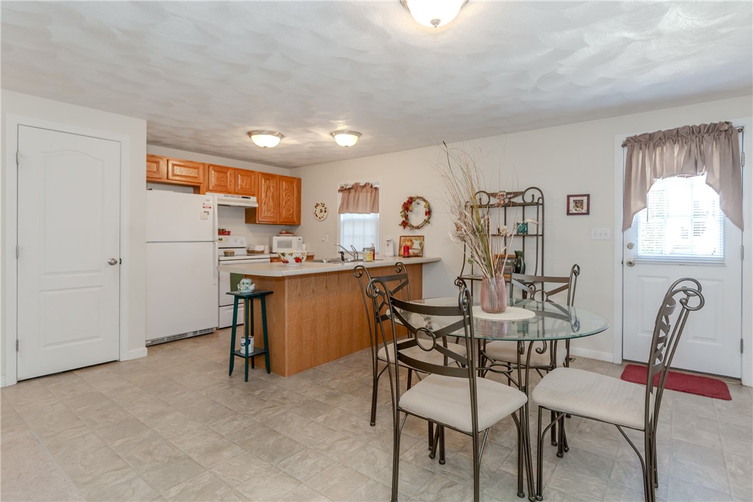 136 Jefferson Road Burrillville, RI 02830 - Photo 14 of 36