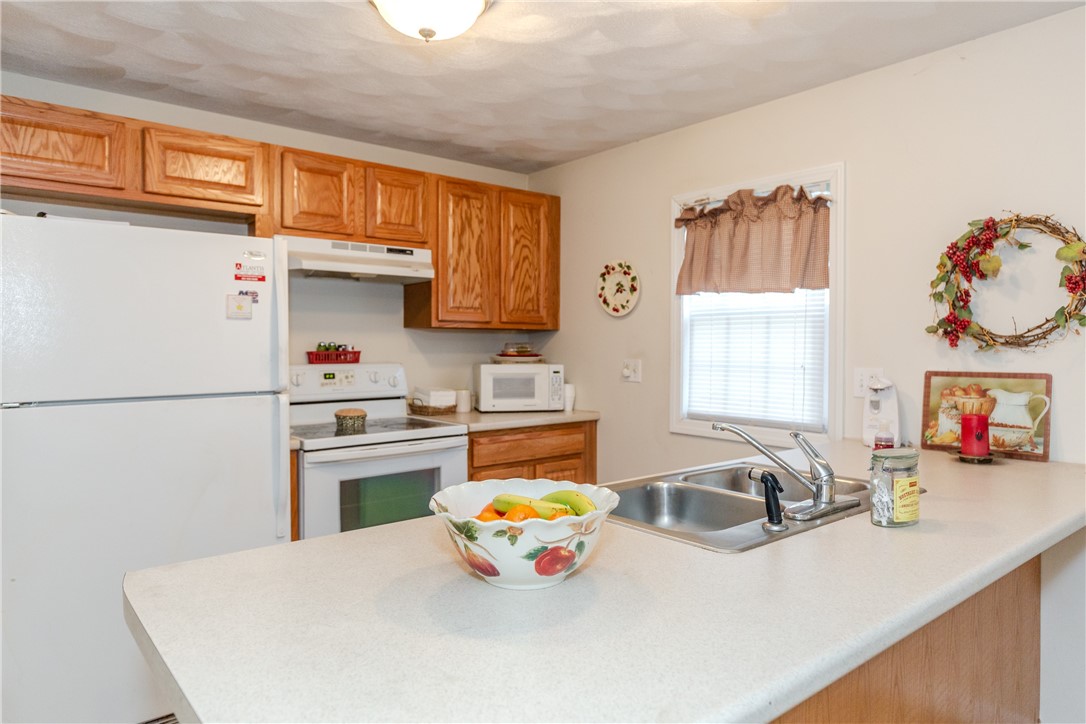 136 Jefferson Road Burrillville, RI 02830 - Photo 17 of 36