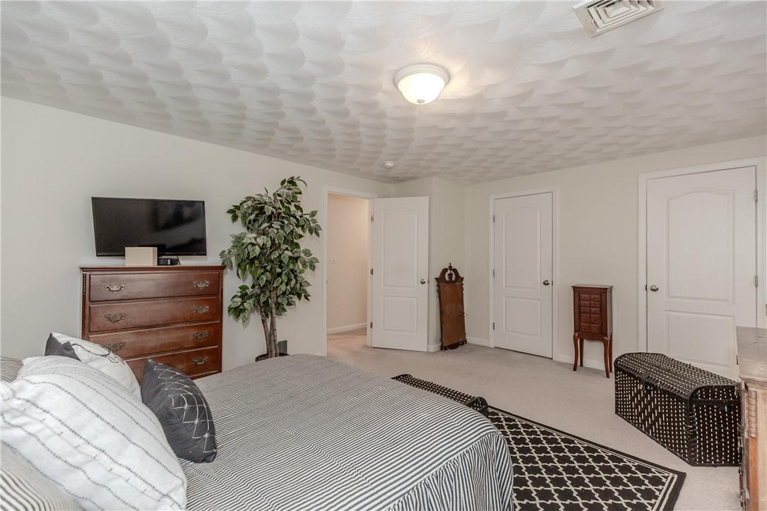 136 Jefferson Road Burrillville, RI 02830 - Photo 26 of 36