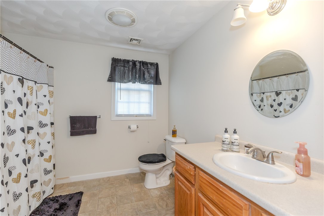 136 Jefferson Road Burrillville, RI 02830 - Photo 27 of 36