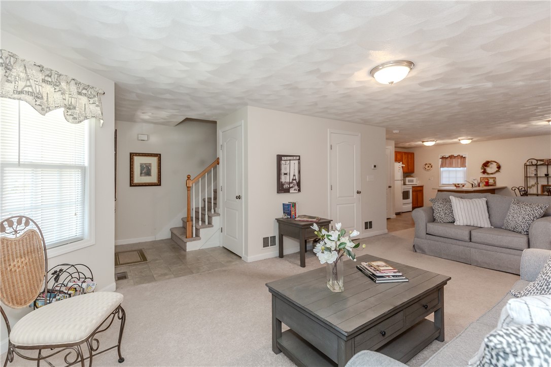 136 Jefferson Road Burrillville, RI 02830 - Photo 9 of 36