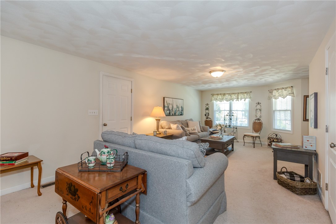 136 Jefferson Road Burrillville, RI 02830 - Photo 10 of 36