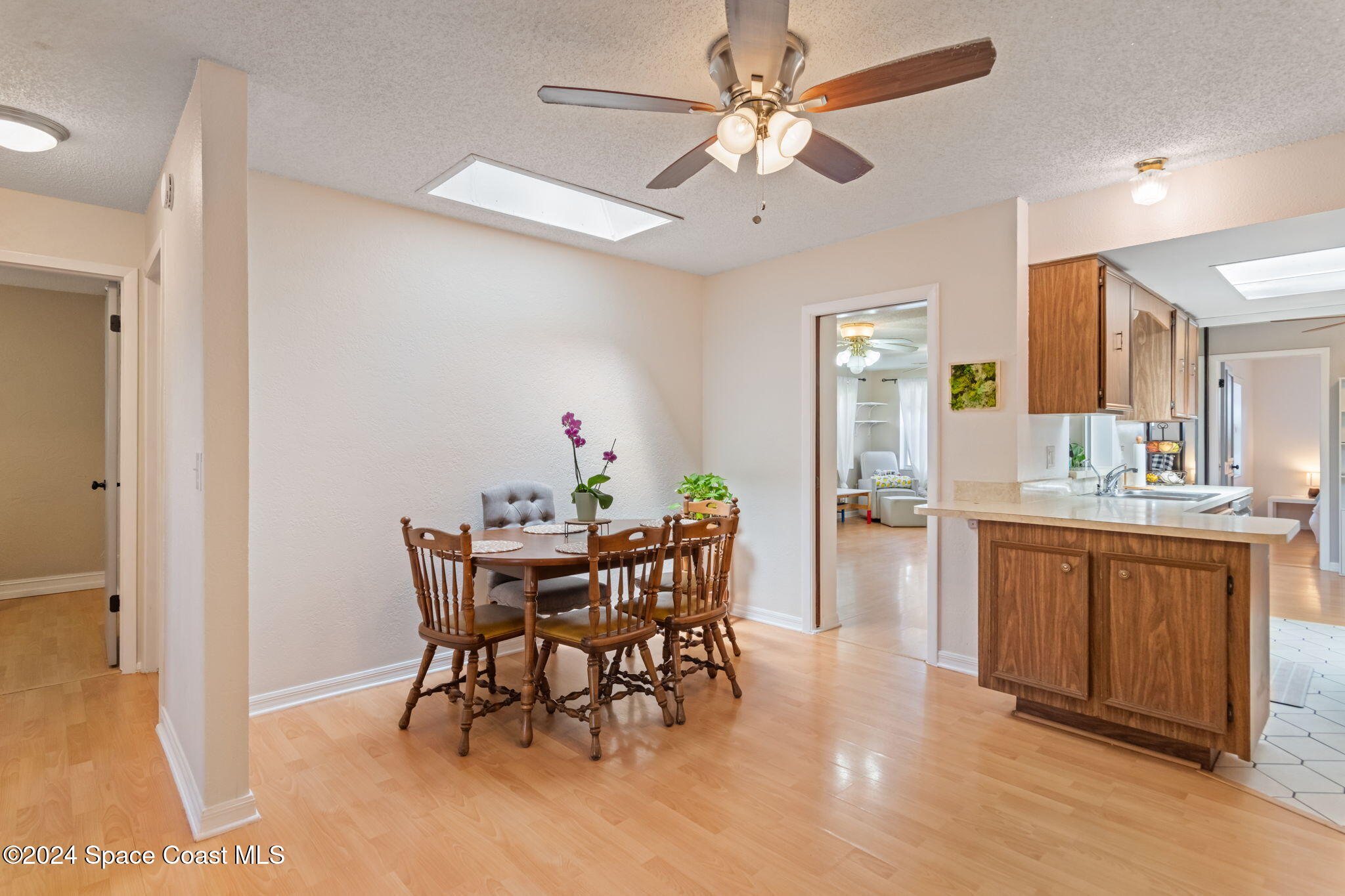 567 Parker Road Melbourne, FL 32904 - Photo 6 of 17 Dining Room