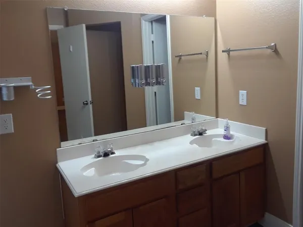 $2,200 | 2428 Collier Drive, McKinney, TX 75071