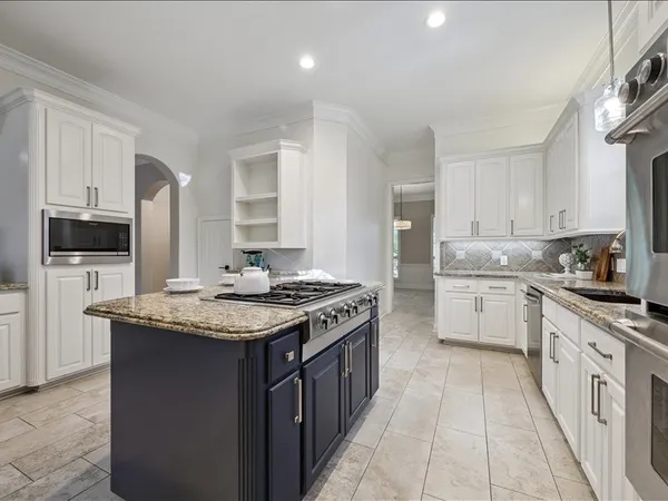 $730,000 | 15415 Rocky Oak Court, Houston, TX 77059