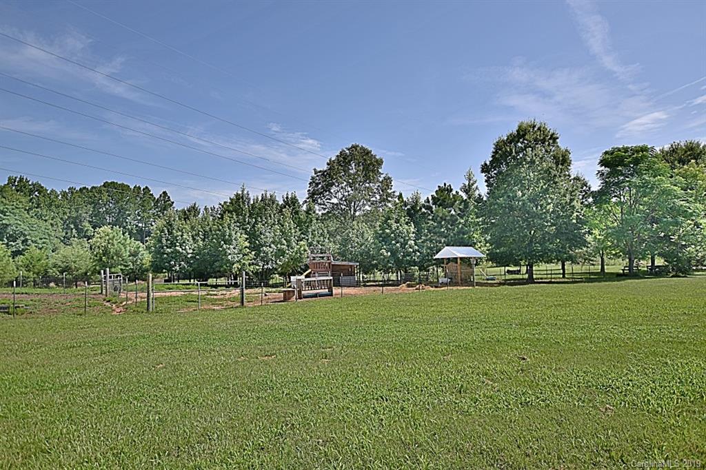 1352 Fairhope Road York, SC 29745 - Photo 25 of 29 Gallery Image 25