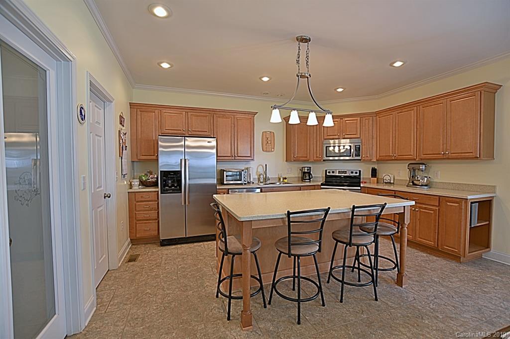 1352 Fairhope Road York, SC 29745 - Photo 6 of 29 Gallery Image 6