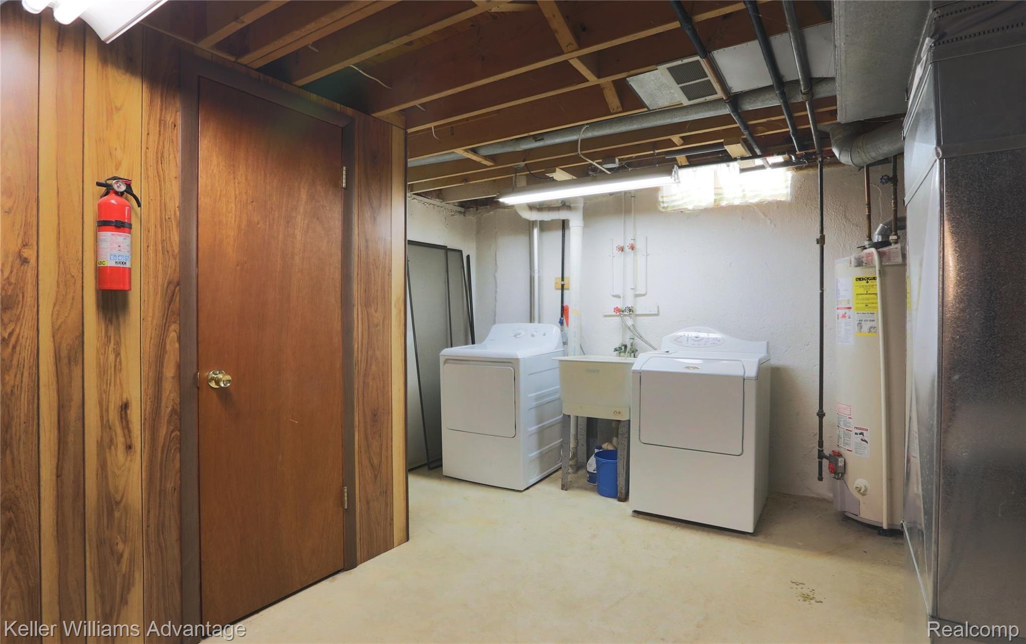 6953 Longwood Road Canton, MI 48187 - Photo 19 of 22 0I0A6771.jpeg