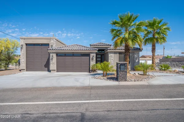 $869,000 | 1649 Palo Verde Boulevard South, Lake Havasu City, AZ 86403