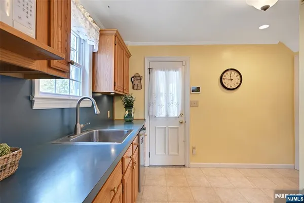 $579,000 | 133 Willow Avenue, Hackensack, NJ 07601