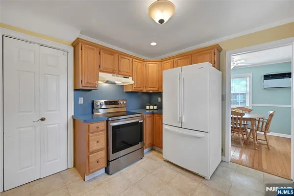 $579,000 | 133 Willow Avenue, Hackensack, NJ 07601