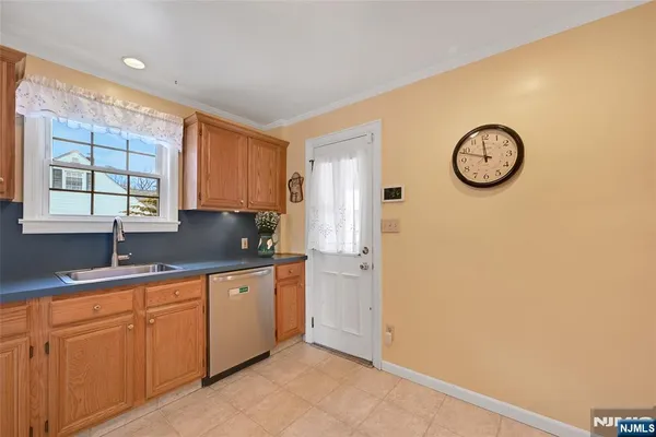 $579,000 | 133 Willow Avenue, Hackensack, NJ 07601