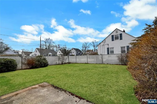 $579,000 | 133 Willow Avenue, Hackensack, NJ 07601