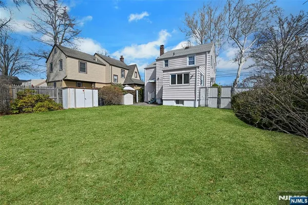 $579,000 | 133 Willow Avenue, Hackensack, NJ 07601