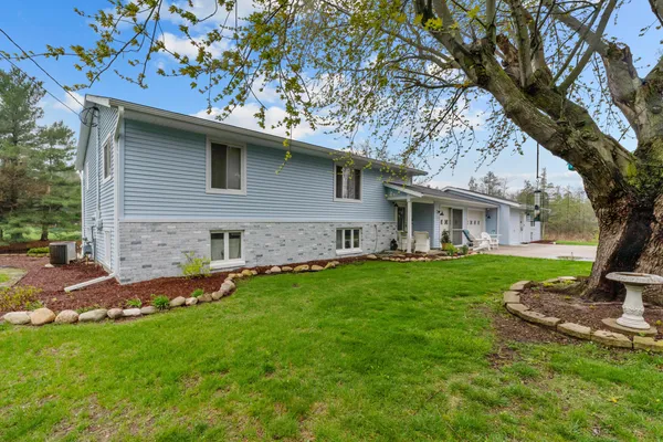 $519,900 | 3412 Briar Drive, Osseo, MI 49266