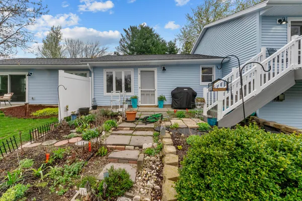 $519,900 | 3412 Briar Drive, Osseo, MI 49266
