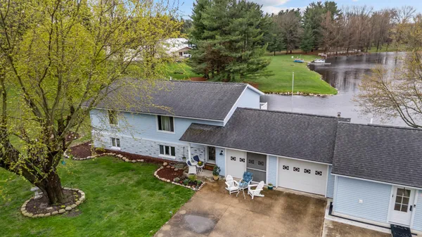 $519,900 | 3412 Briar Drive, Osseo, MI 49266