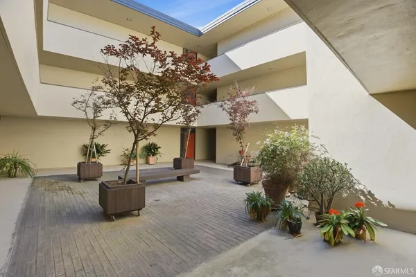 $895,000 | 1250 Ellis Street, Unit 2, San Francisco, CA 94109