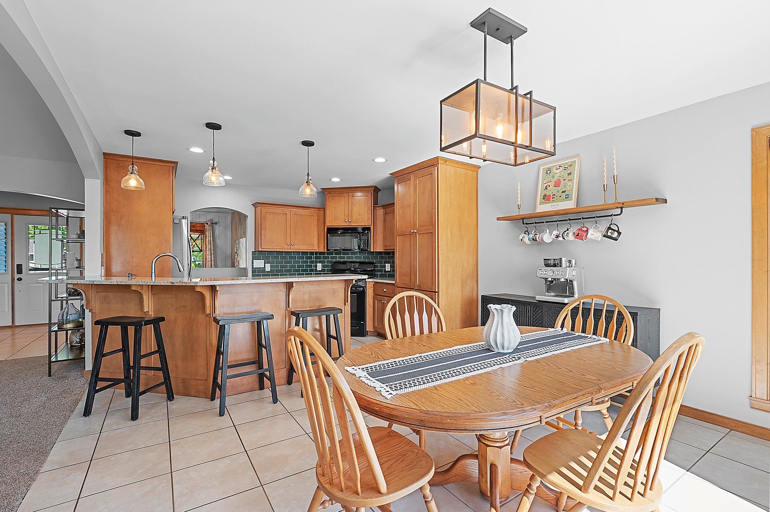 2133 Wheat Way Green Bay, WI 54311 - Photo 13 of 62