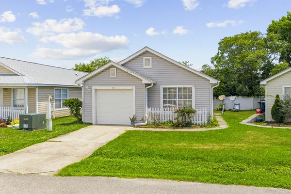 $225,000 | 417 Chesterfield Court, Myrtle Beach, SC 29577