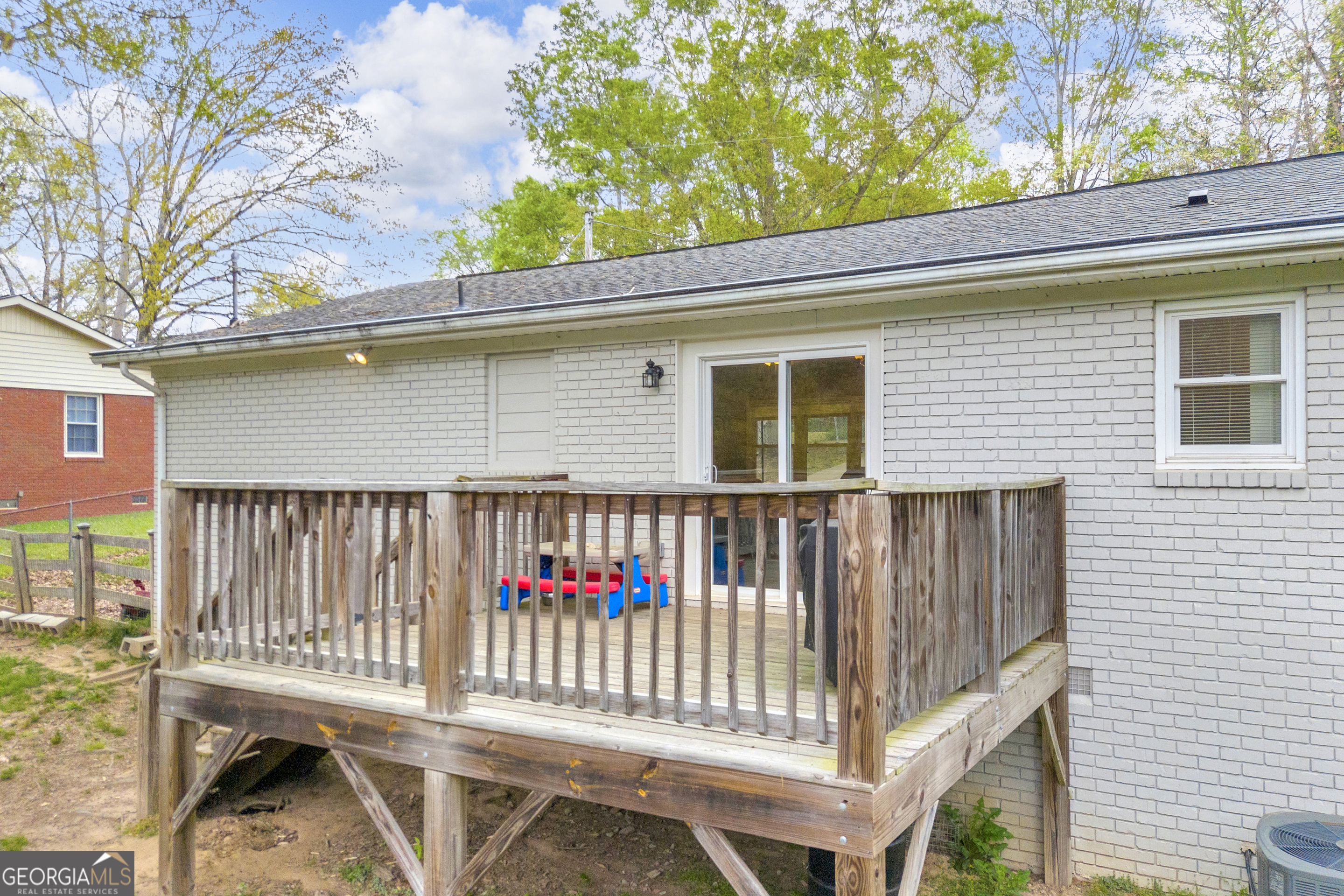 181 Old Airport Road Commerce, GA 30530 - Photo 10 of 49