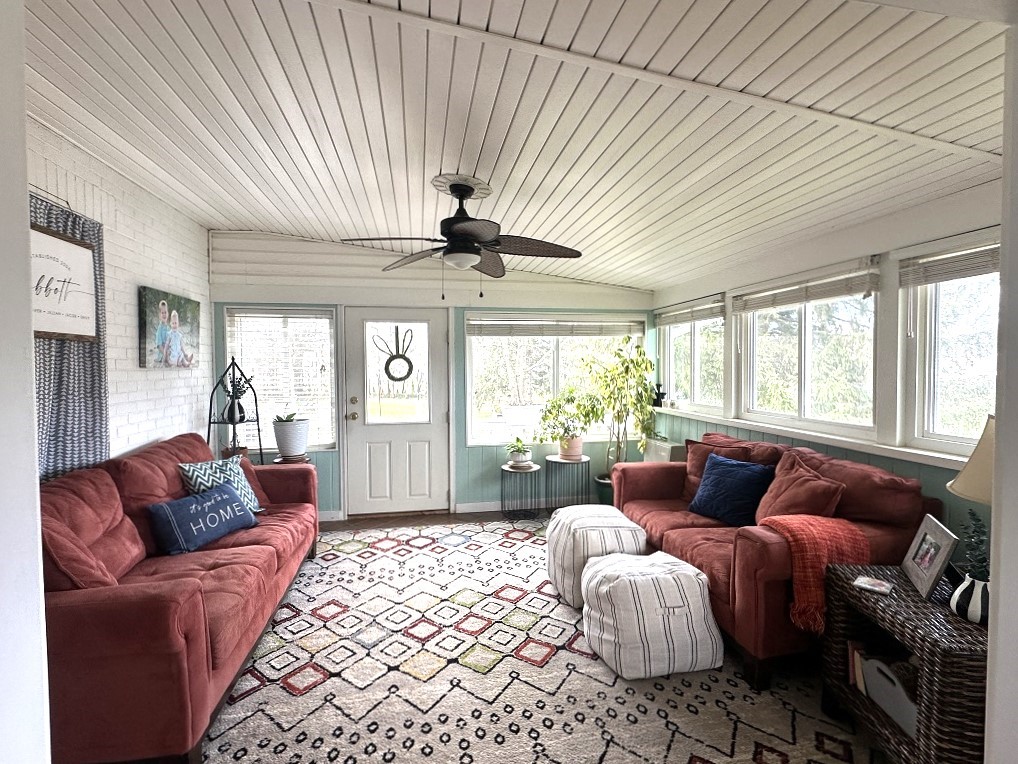 5038 Exeter Road Erie, PA 16509 - Photo 12 of 35 COZY FAMILY ROOM WITH AN ABUNDANCE OF WINDOWS