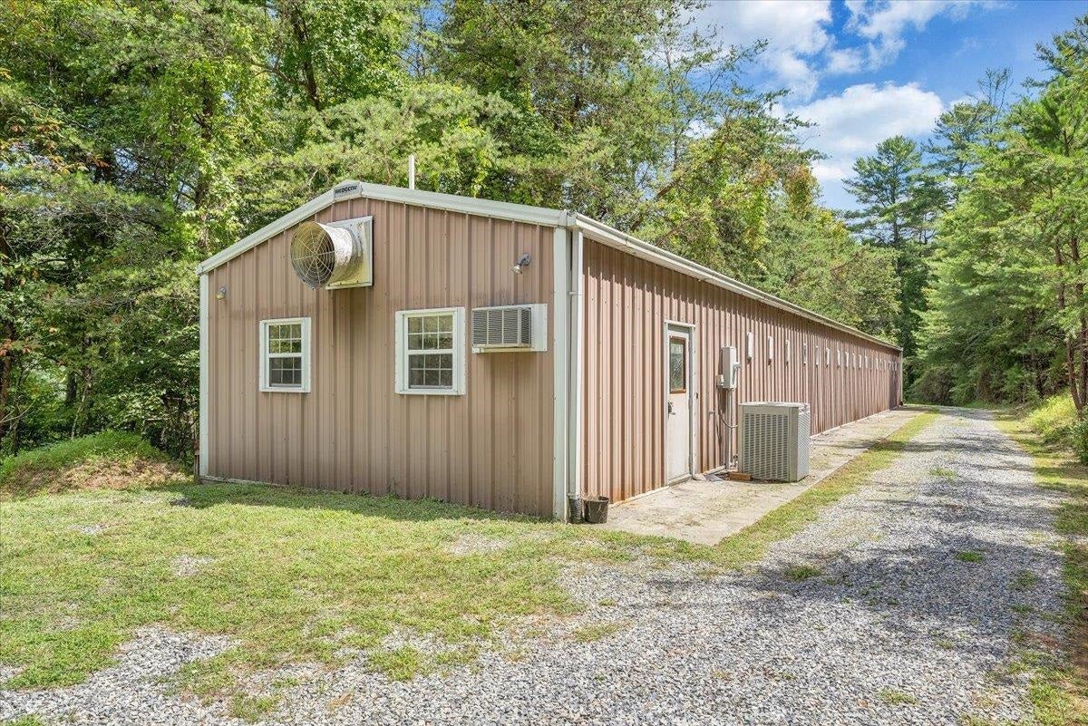 3212 5 Points Road Riner, VA 24149 - Photo 86 of 98 Gallery Image 86