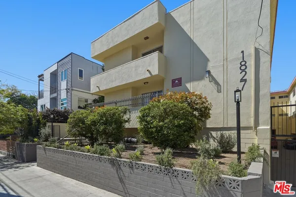 $2,995 | 1827 North Van Ness Avenue, Unit 6, Los Angeles, CA 90028