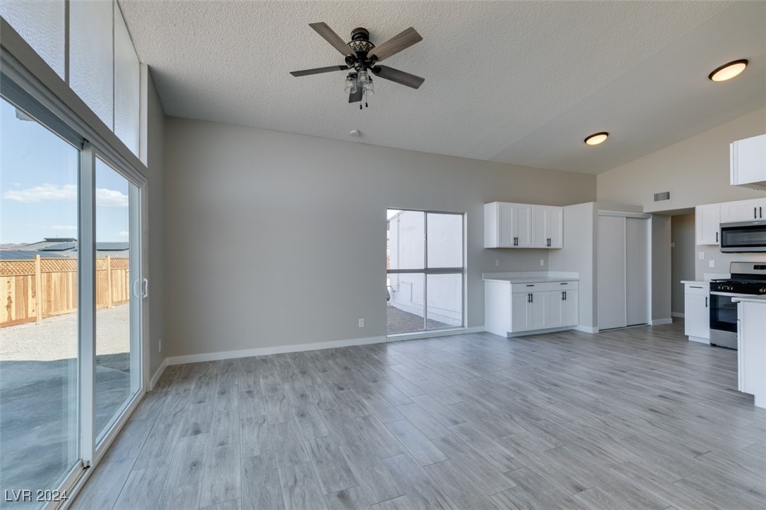 622 St Andrews Road Henderson, NV 89015 - Photo 18 of 47 Gallery Image 18
