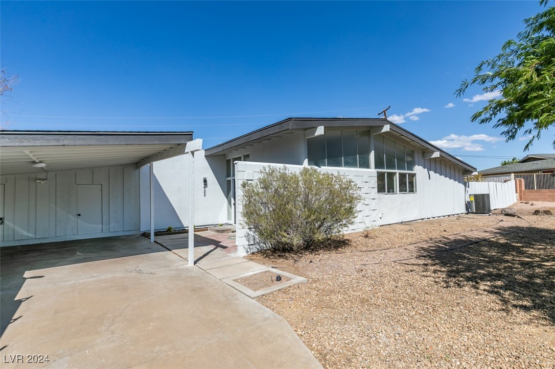 622 St Andrews Road Henderson, NV 89015 - Photo 2 of 47 Gallery Image 2