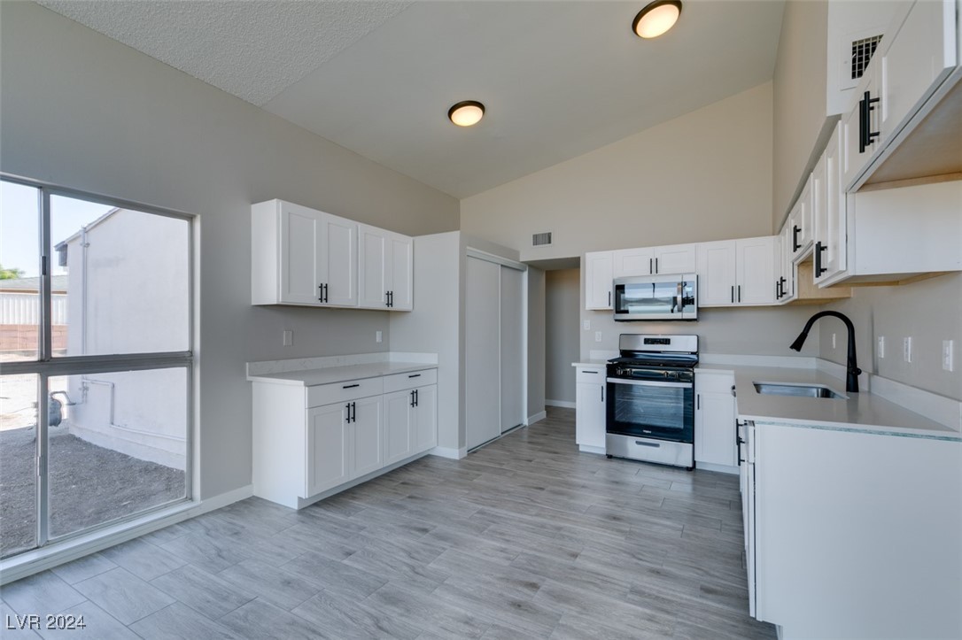622 St Andrews Road Henderson, NV 89015 - Photo 26 of 47 Gallery Image 26